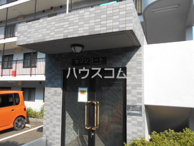 16/26 エントランス