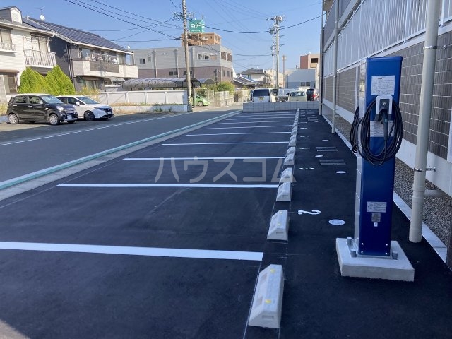 28/30 駐車場