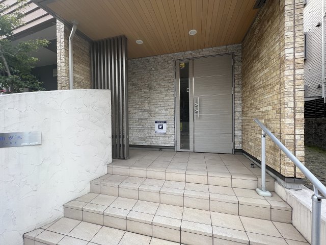 21/24 エントランス