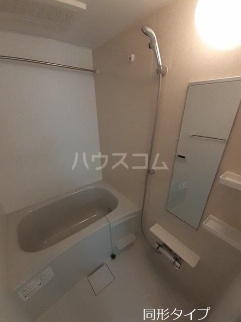 14/30 浴室