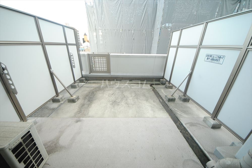 17/30 バルコニー