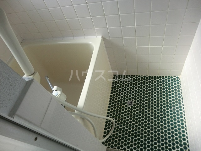 24/30 エントランス