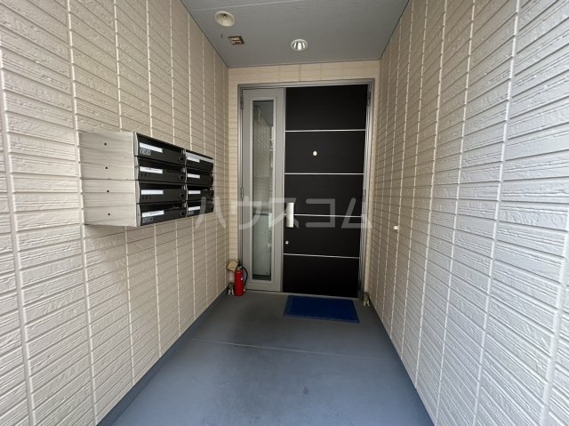 2/4 エントランス