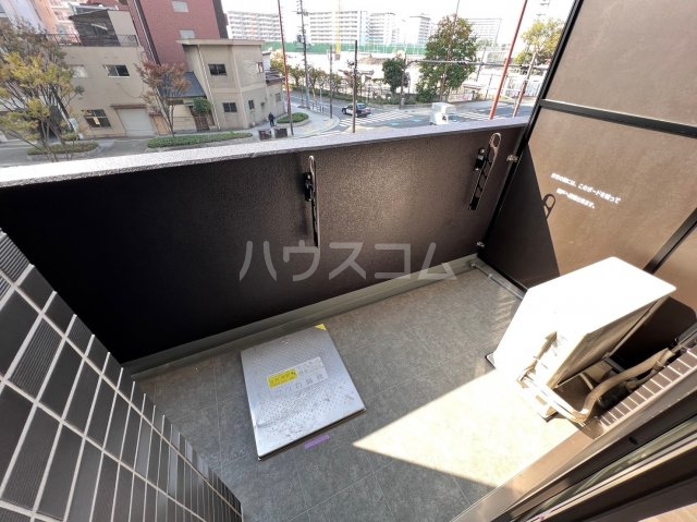 18/26 バルコニー