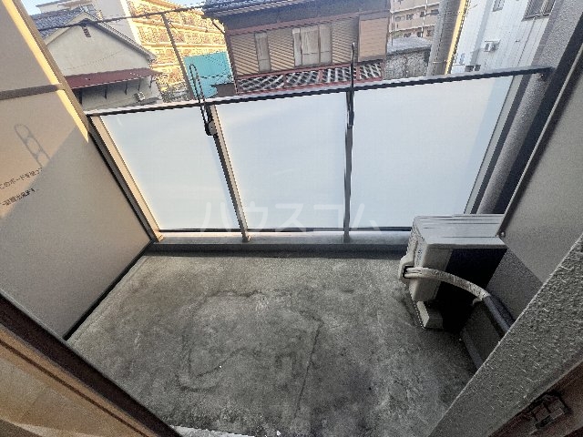 19/30 バルコニー