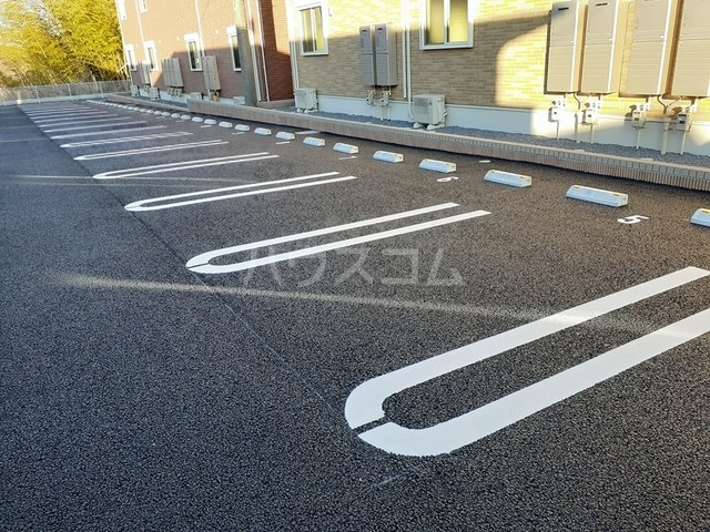 14/20 駐車場