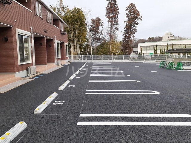 14/20 駐車場