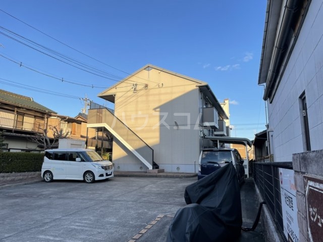5/8 駐車場