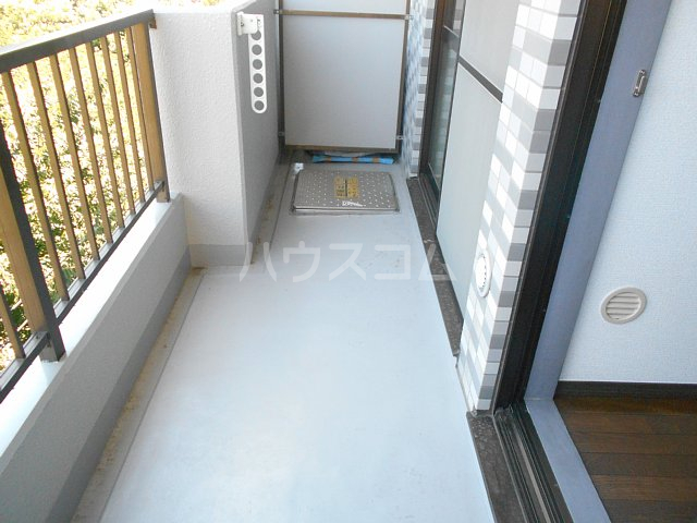 20/30 バルコニー