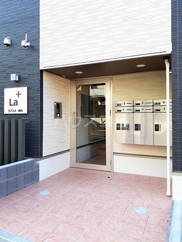 16/22 エントランス