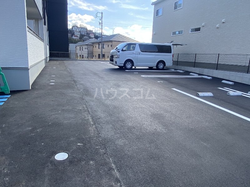 20/30 駐車場