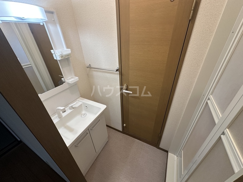 13/28 洗面