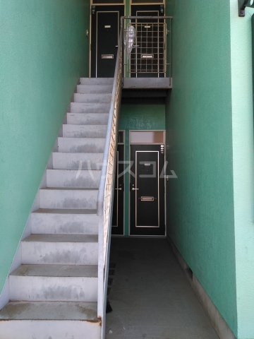 20/29 エントランス