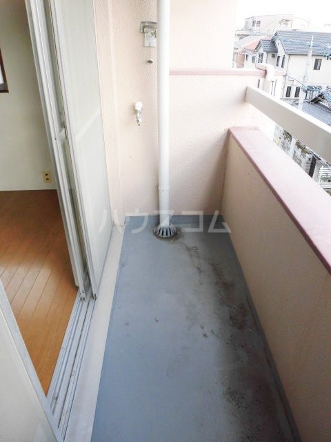 14/19 バルコニー