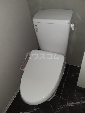13/30 トイレ