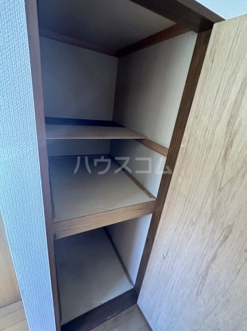 13/30 収納