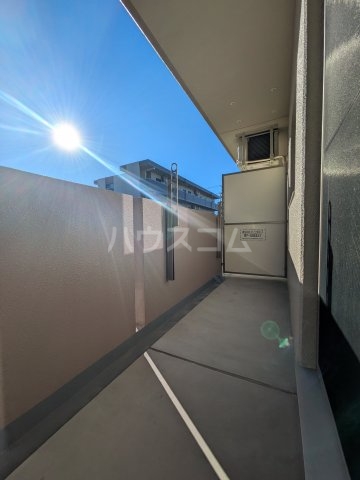 15/26 バルコニー