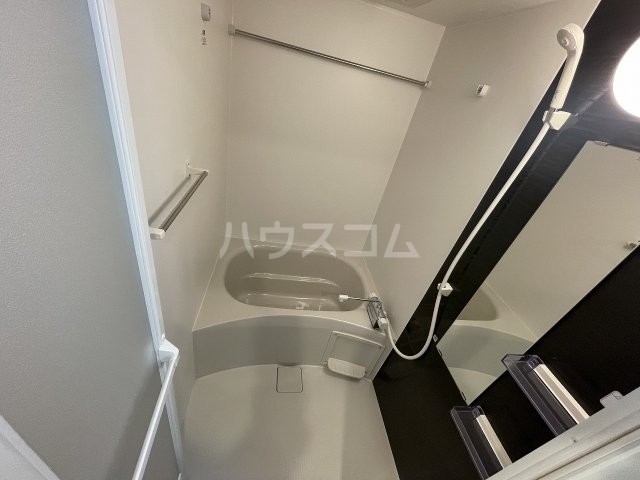 13/30 浴室