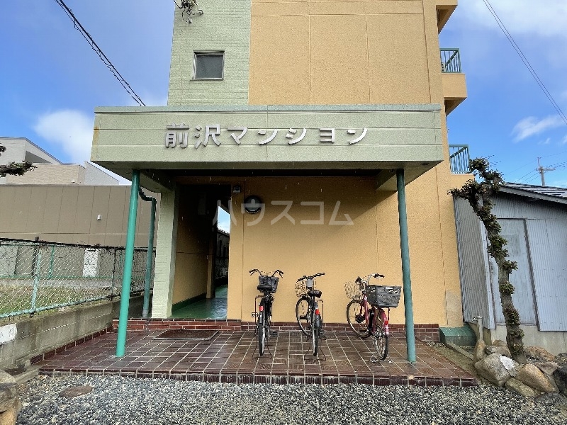 26/30 エントランス