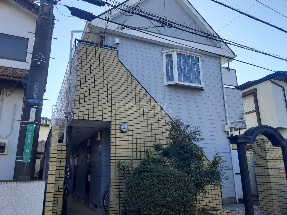 18/24 エントランス