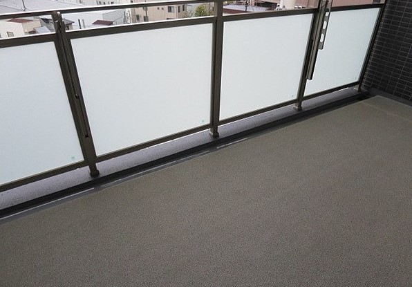 13/22 バルコニー