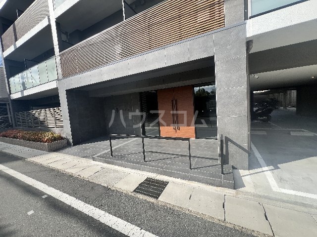 29/30 エントランス