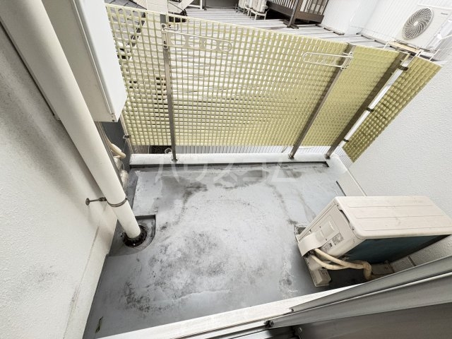 13/30 バルコニー