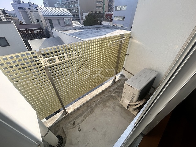 19/30 バルコニー