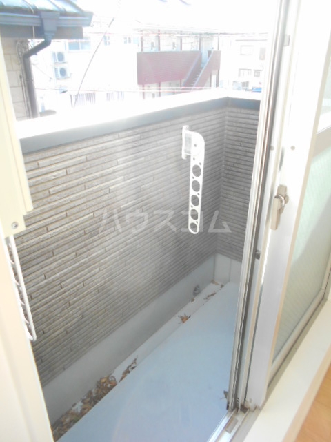 18/28 バルコニー