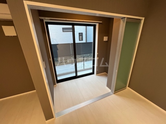 14/28 バルコニー