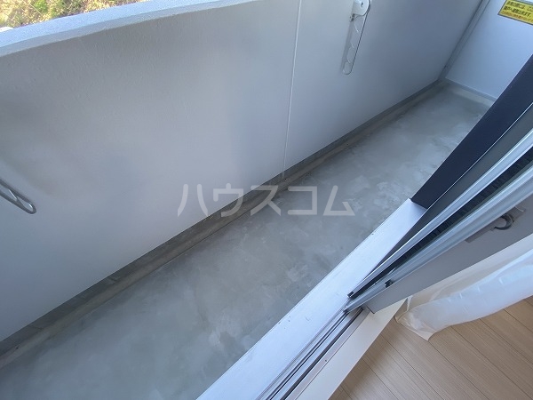 19/27 バルコニー