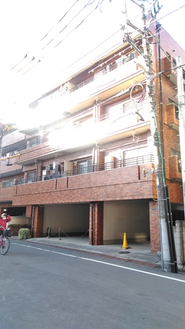 2/30 外観