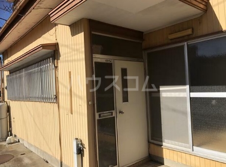 14/18 エントランス