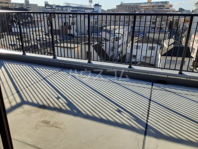 16/25 バルコニー