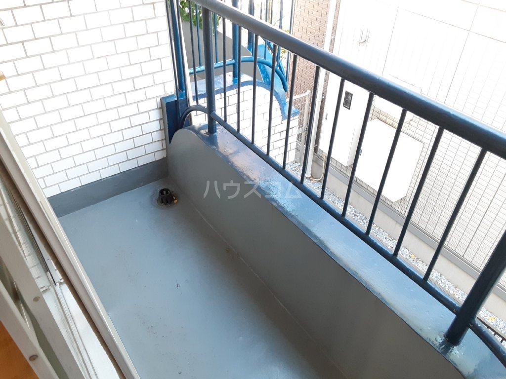 23/30 バルコニー