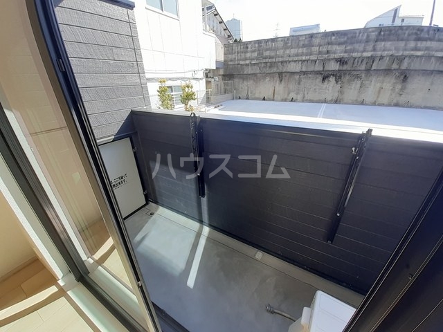 13/22 バルコニー