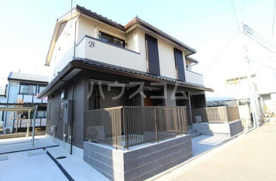 16/20 エントランス