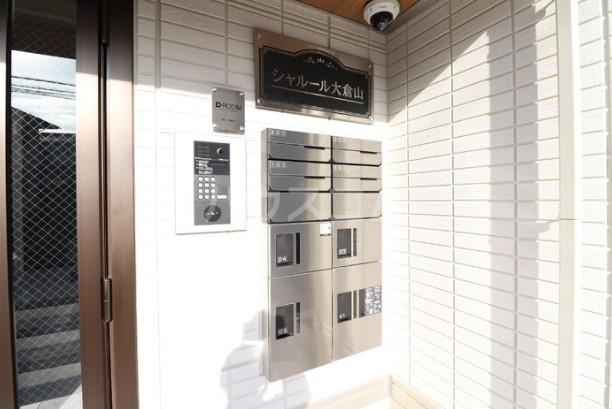 28/30 エントランス