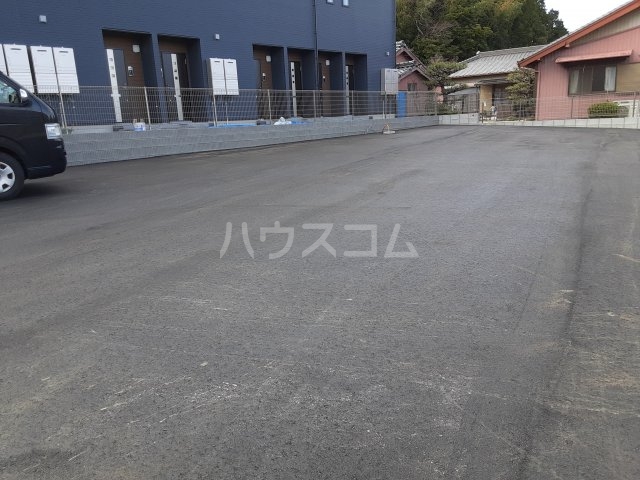 28/30 駐車場