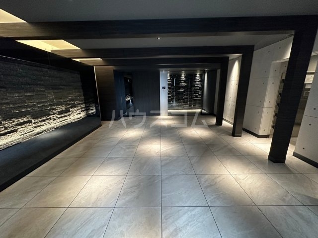 14/24 エントランス