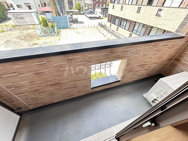 21/30 バルコニー