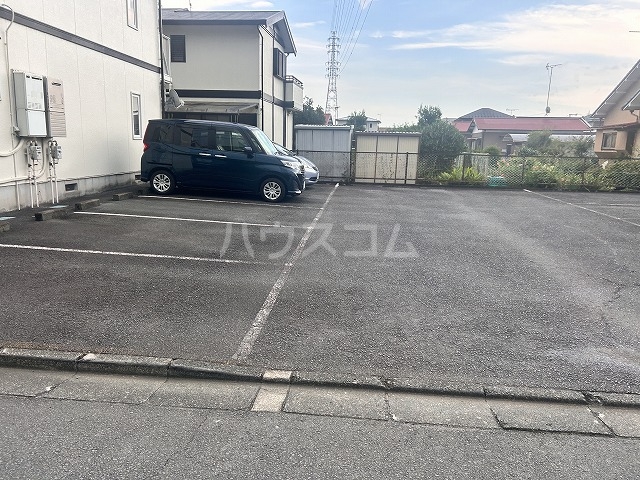 5/8 駐車場
