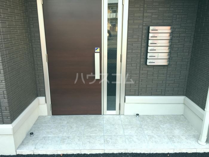 15/24 エントランス