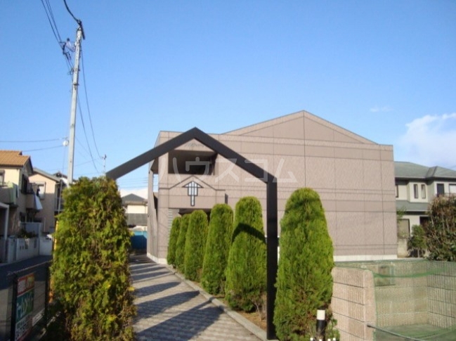 20/27 エントランス