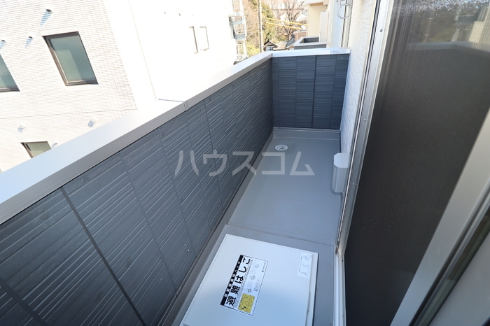 17/27 バルコニー