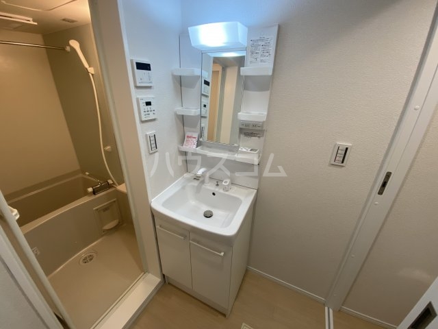 14/28 洗面