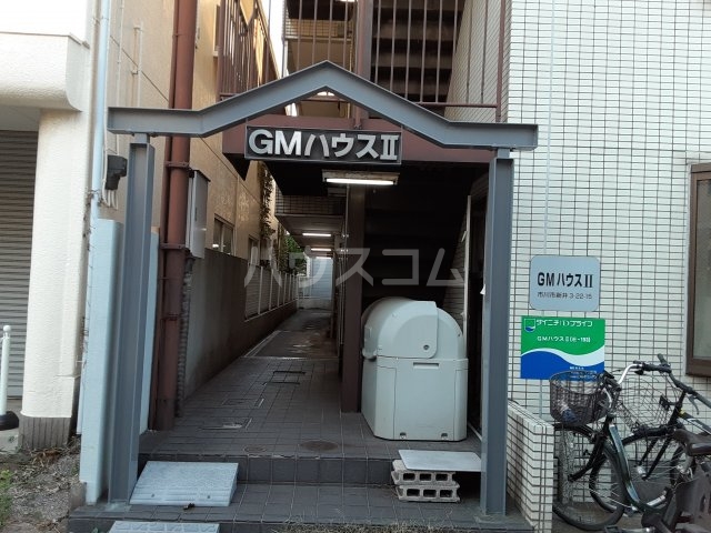 15/25 エントランス