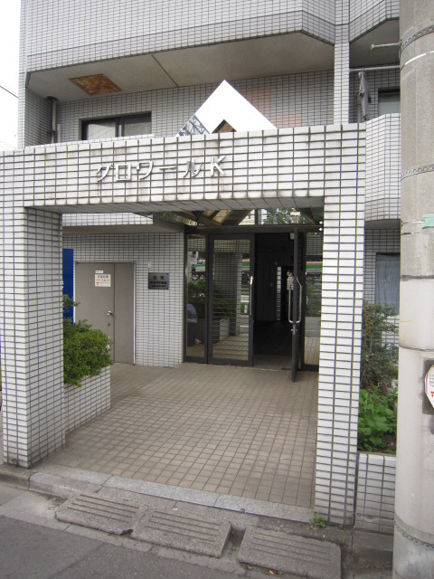 22/30 エントランス