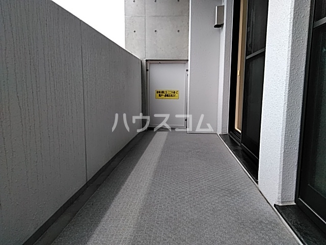 16/27 バルコニー