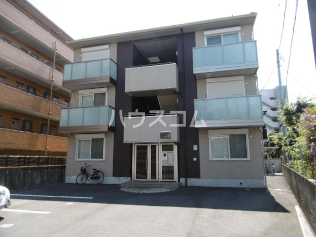 22/30 エントランス